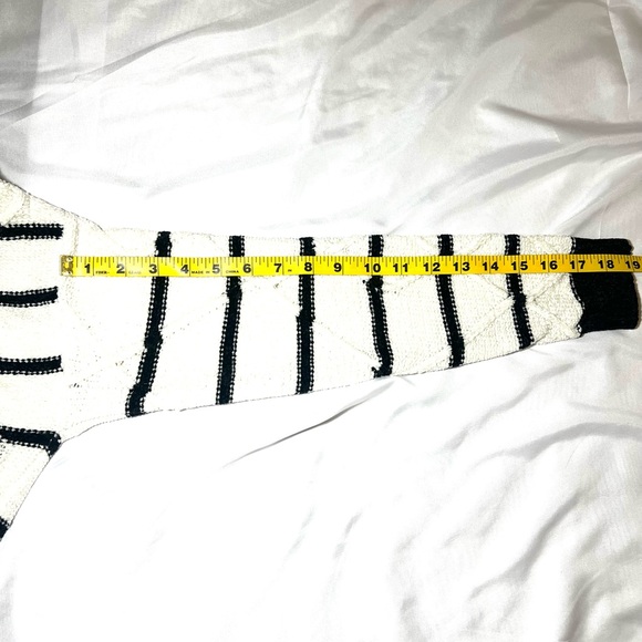 Rachel Zoe Women’s Mock Neck Soft Cozy Sweater - Cream and Black Small - Picture 3 of 5